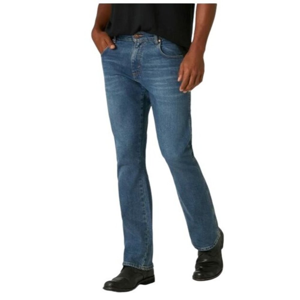 Wrangler Rooted Men's Rooted Slim Bootcut Jean 28 x 30